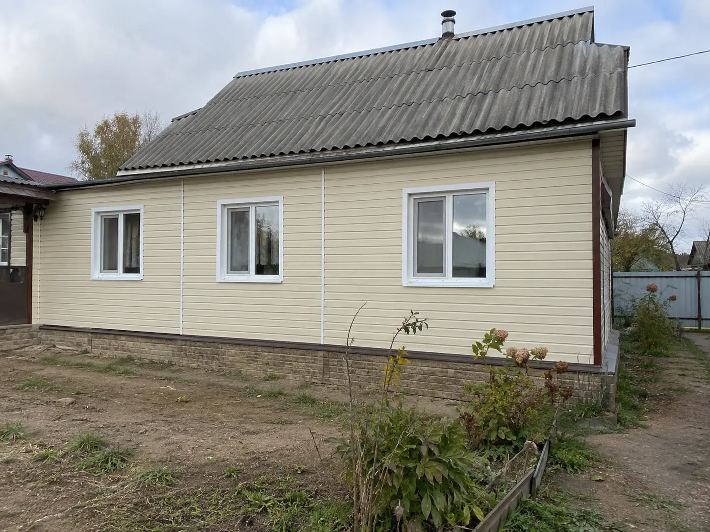Три недорогих ПВХ-окна в одноэтажном доме в Горбово